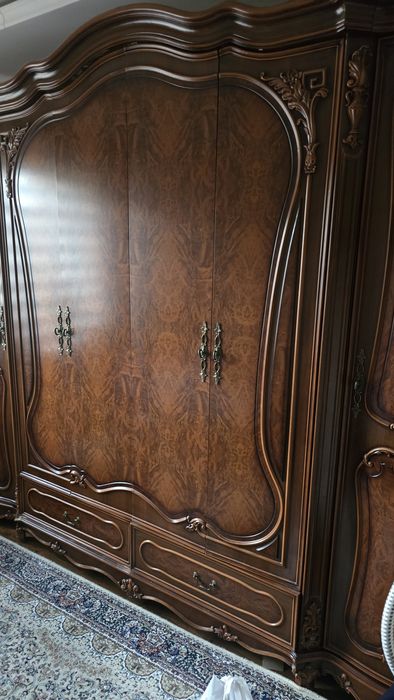 Мебель китай в хорошом состоянии