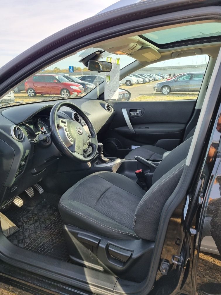 Nissan Qashqai 2012 1.6 sau la schimb