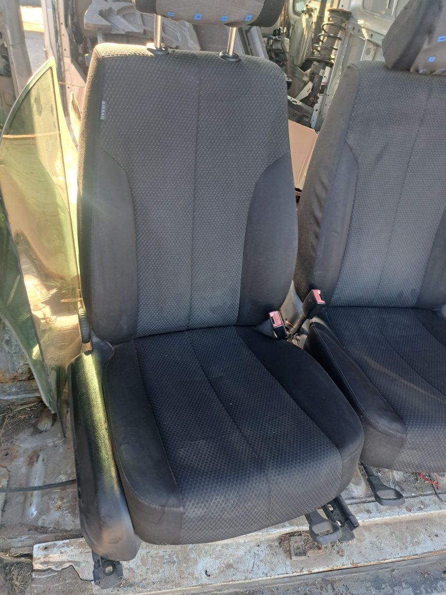 Scaune cu încălzire vw passat  b6 2009