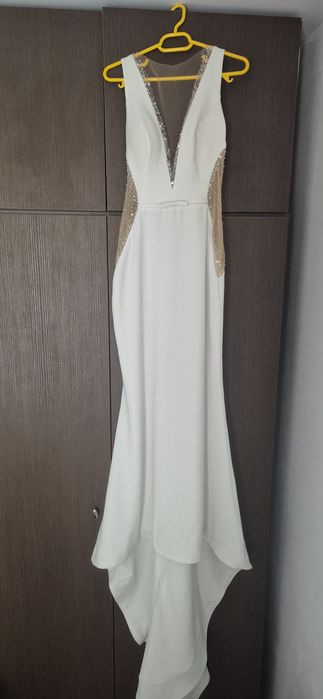 Rochie Mireasa  .