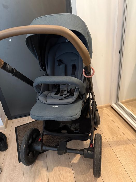 Carucior 3in1 JOIE A-Tour Chrome DLX