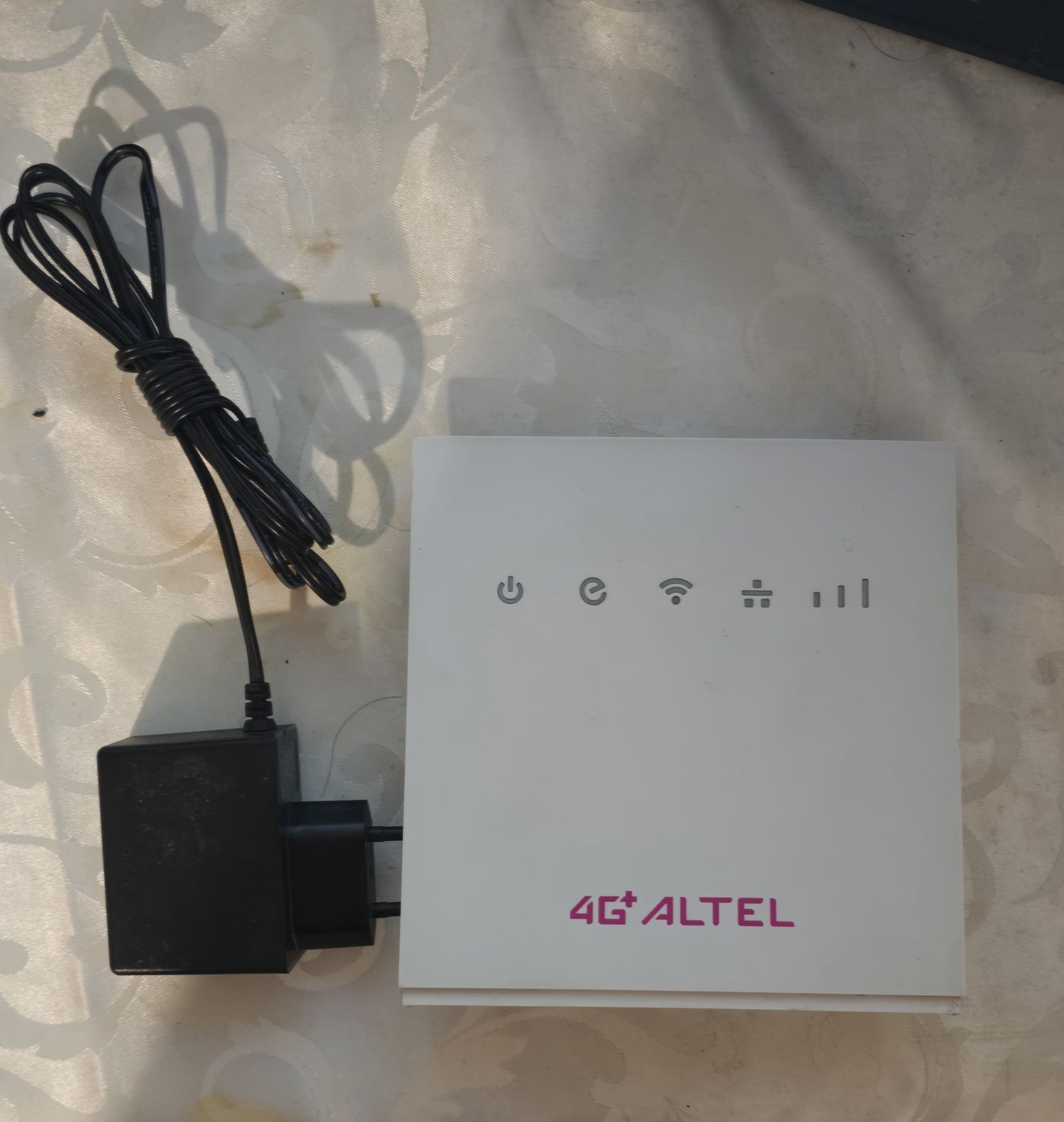 LTE Wi-Fi роутер Altel CPE P05