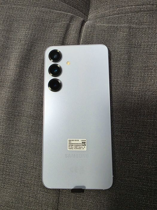 Samsung Galaxy s25 128GB