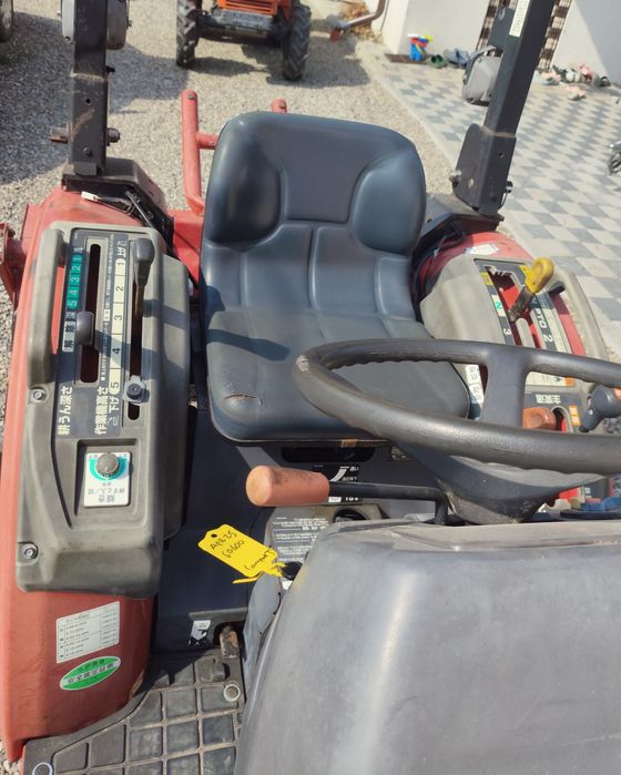 Tractoras Mitsubishi GF150, 15CP