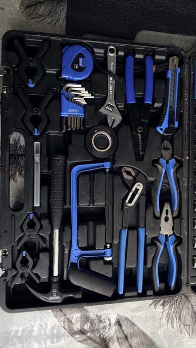 Комплект ръчни инструменти за автомобилна употреба Draper, 138 части