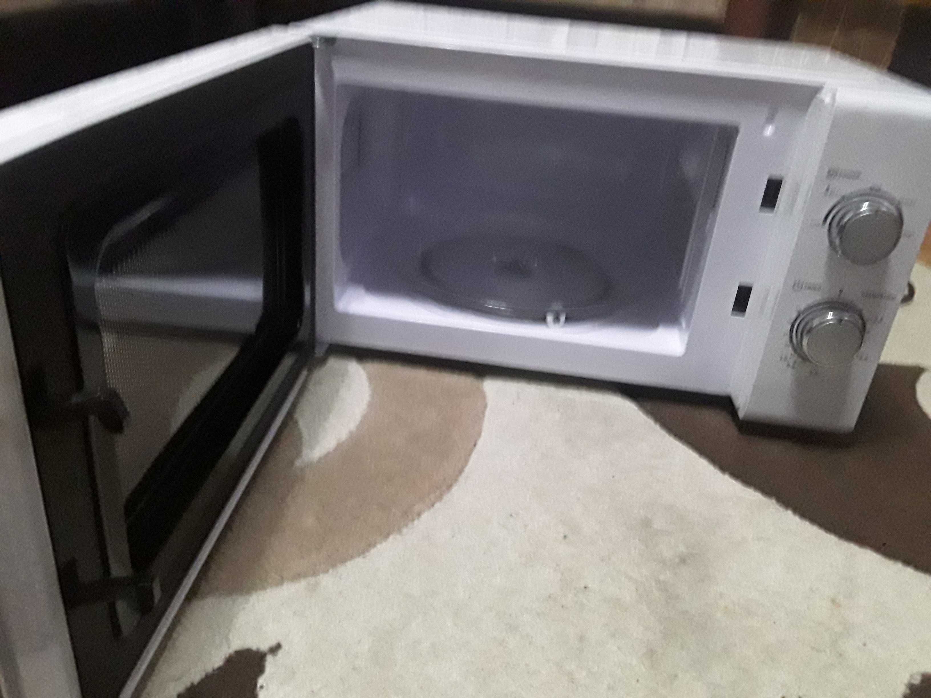 Cuptor Microunde
