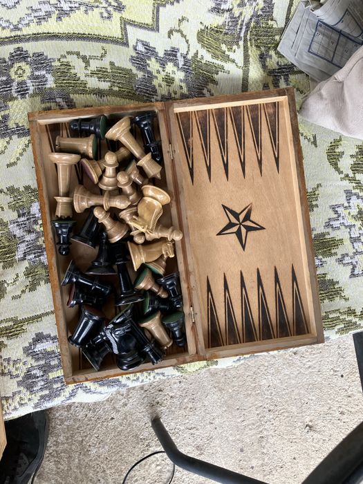 Продавам два вида шах