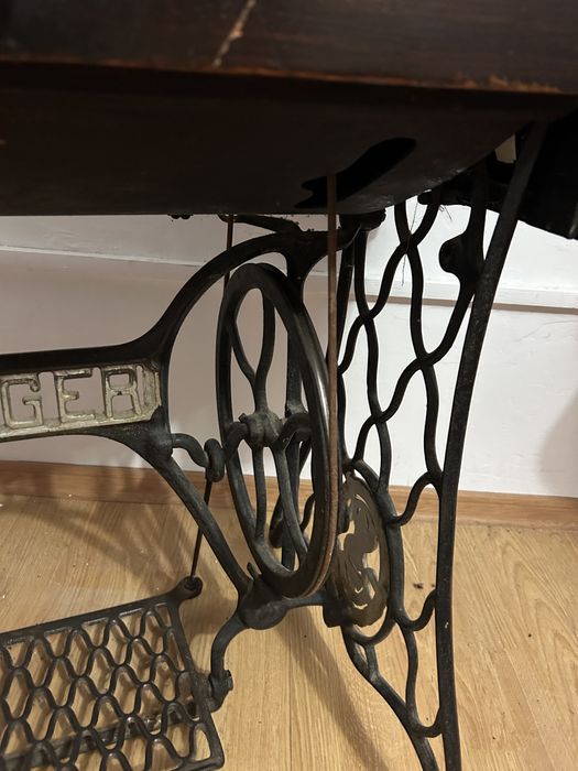 Masina de cusut Singer fumctionala