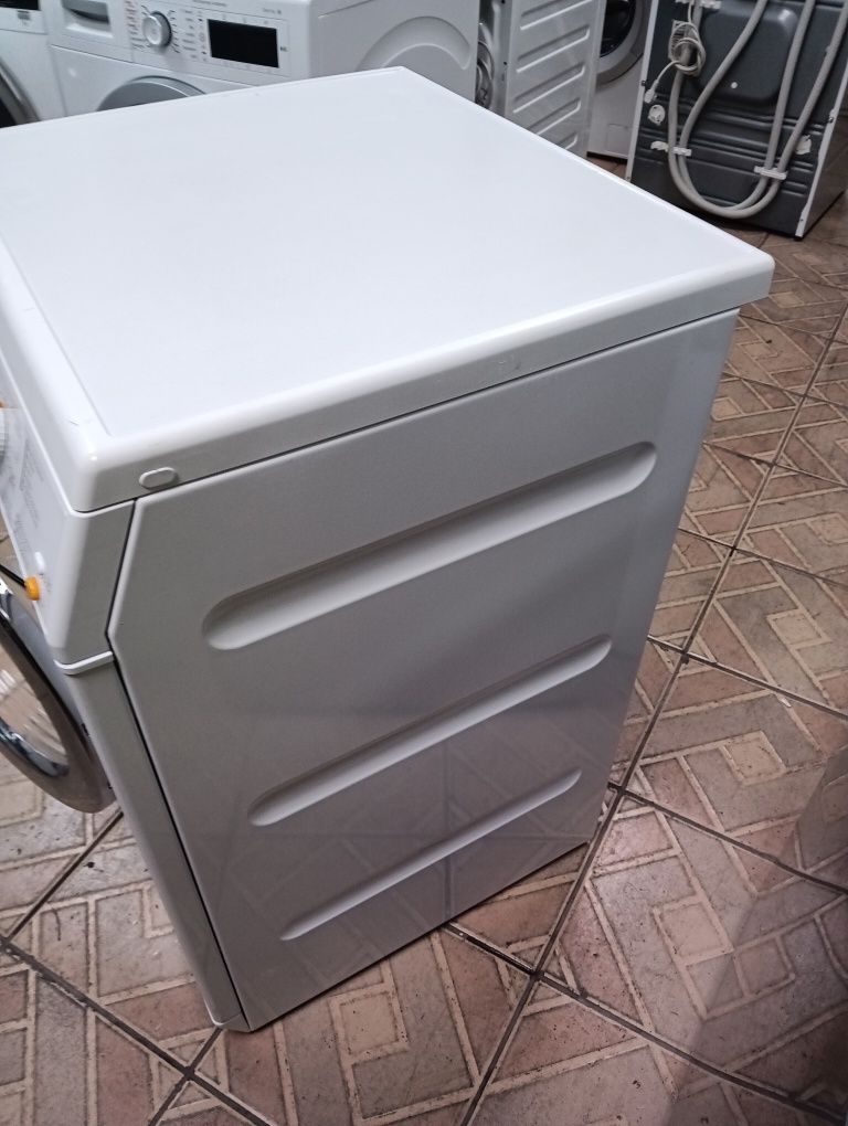 Пералня Миеле Miele W 3365 пчелна пита 6кг 2 години гаранция!