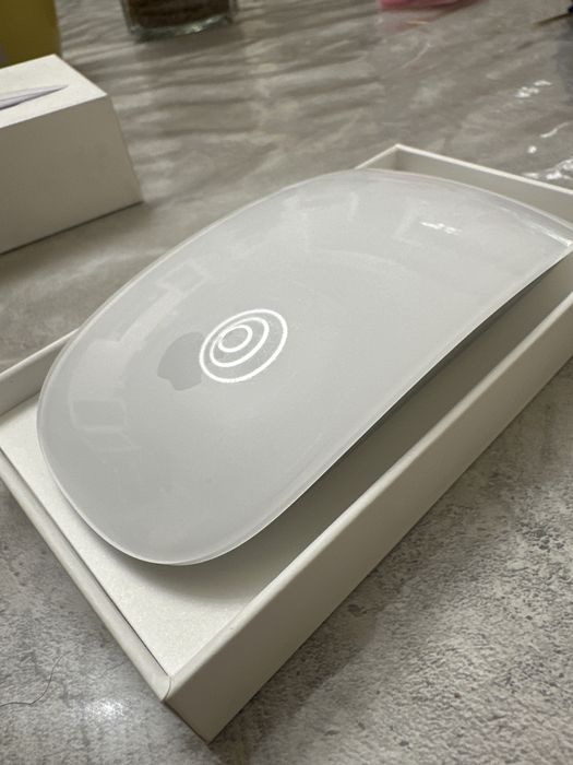 Мышь Apple Magic Mouse