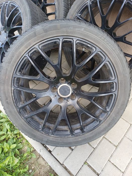 Vând 4 jante cu cauciucuri