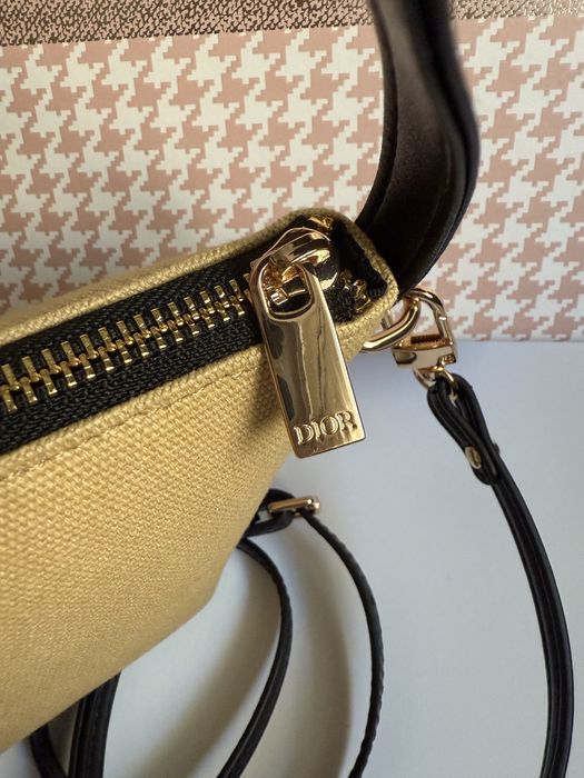 Geanta Dior Beauty Gift originala noua