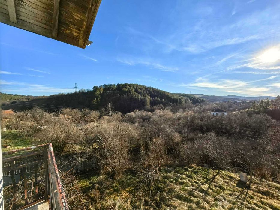 Продава се Къща в с. Златуша, Област София-област - 180 кв.м за 723 €/кв.м - Снимка #15