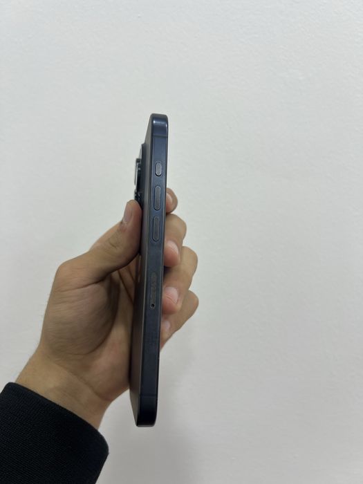 iPhone 15 pro 128 GB