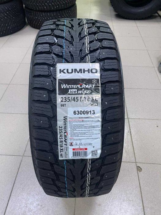 235 45 R18 Kumho Winter Craft ice WI32 Корея 2025 год