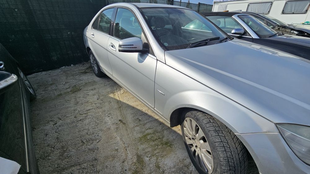 Piese din Dezmembrări pentru Mercedes C classe 220 cdi euro 5 w 204