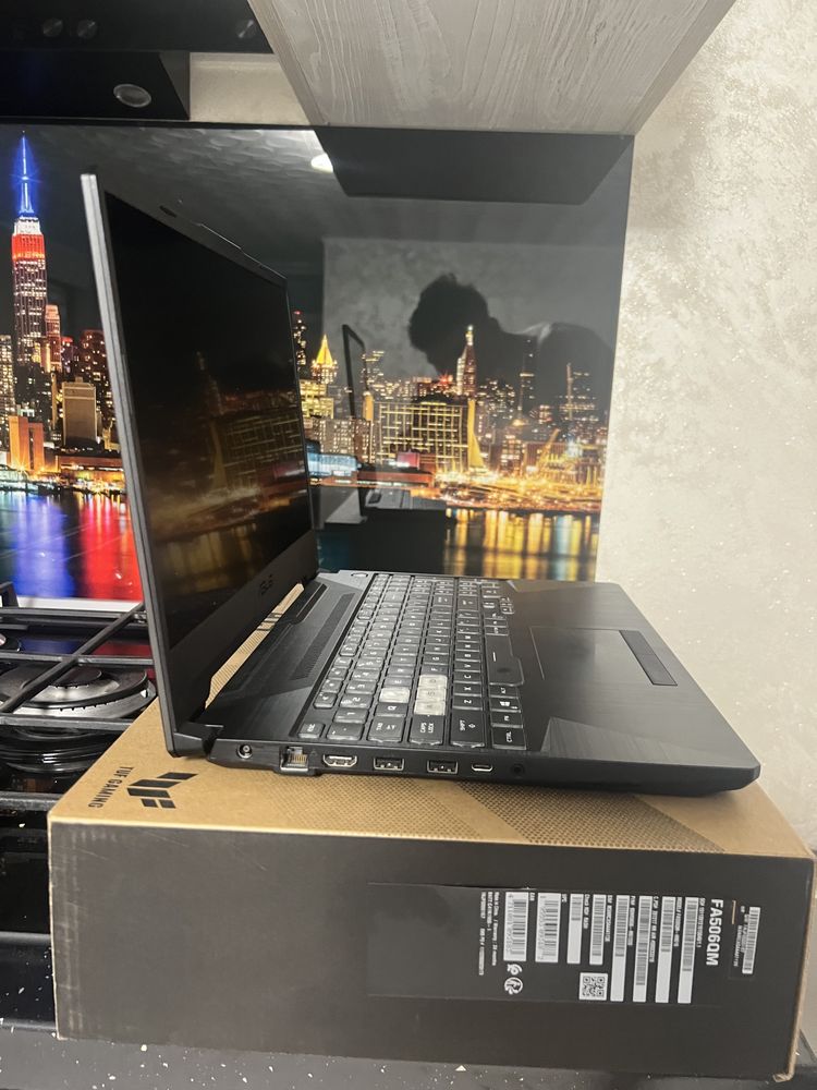 Laptop gaming asus A15 RTX 3060 6gb cu R7 144hz