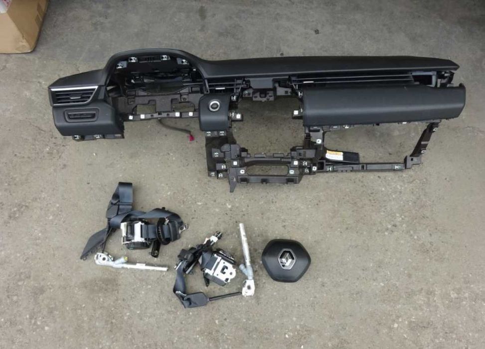 Армаатурно табло аирбег колани airbag Renault Clio V 5 original