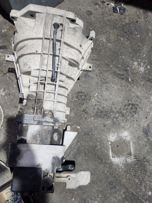 Cutie viteze Ford Transit 2.4