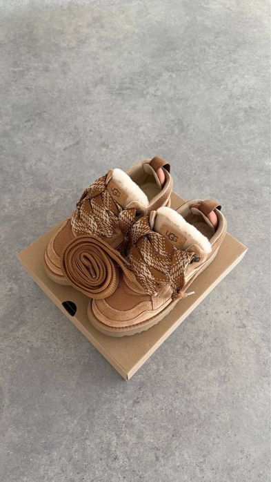 Ghete UGG din piele !!! Calitate superioara !!! Marimi 36/40 !!!