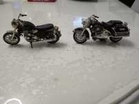 Machete Triumph și Harley