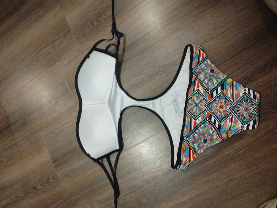 Costum de baie Calzedonia