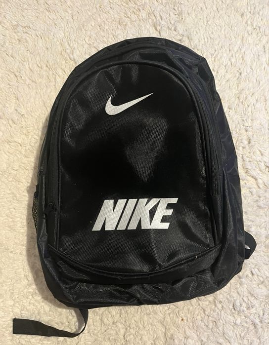 Bape christian dior champion puma jack wolfskin guess nike guess