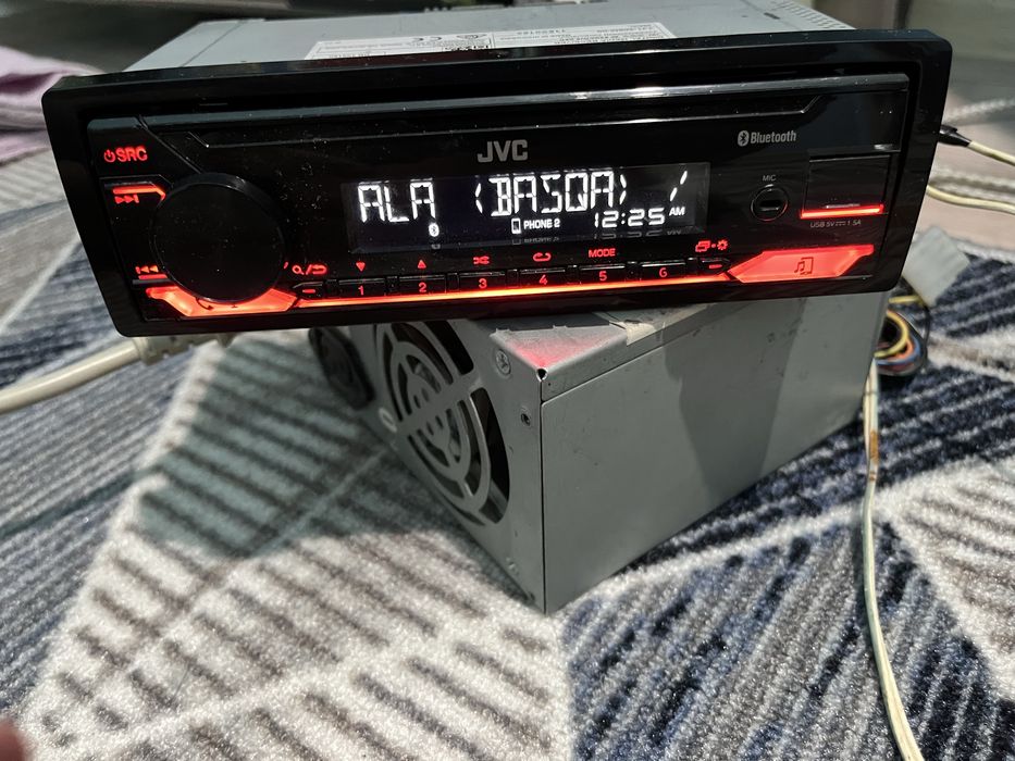 Продам магнитолу jvc kdx182bt