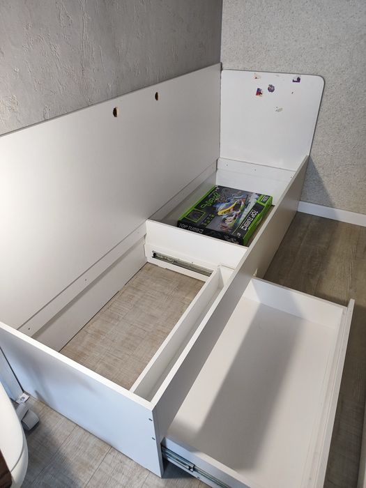 Продам 2 детские кровати с матрасами в отличном состоянии!