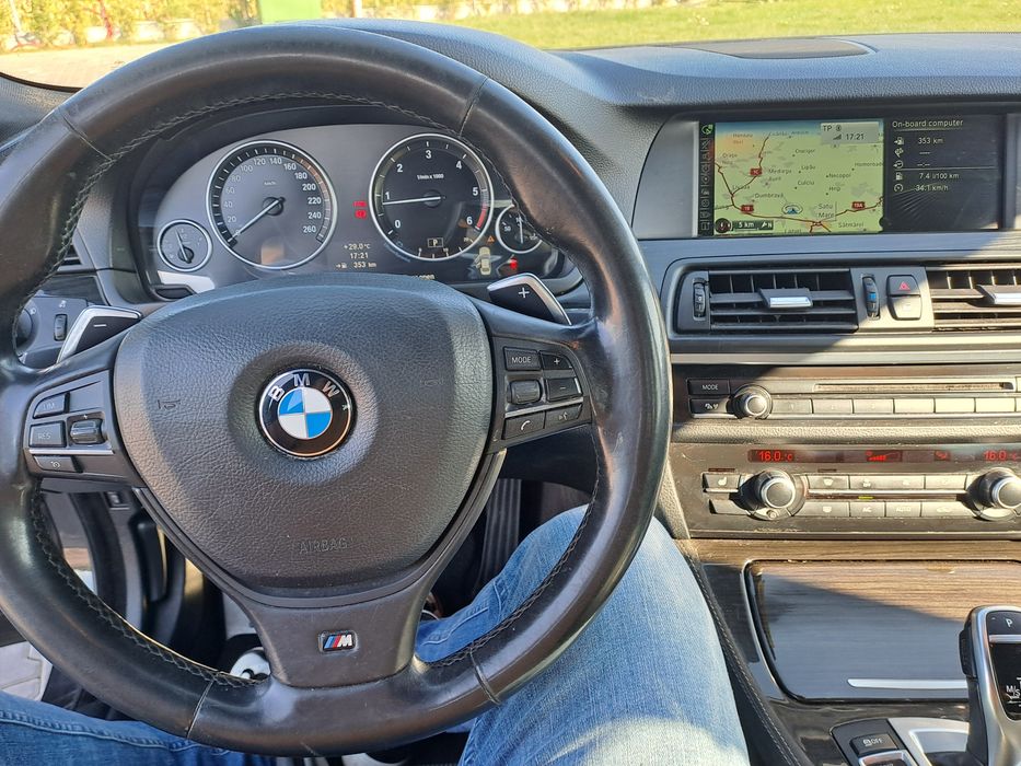 BMW Seria 5 2013 525d M pachet 218CP Bi-Turbo