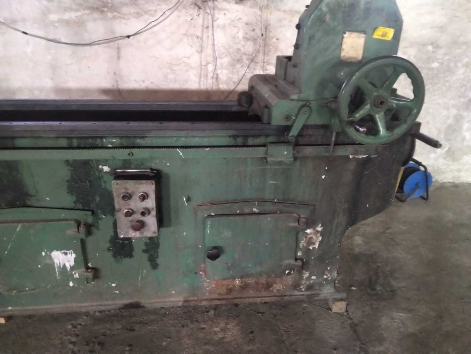 Vindem masina de ascutit cutite plane si alte utilaje pentru ladite