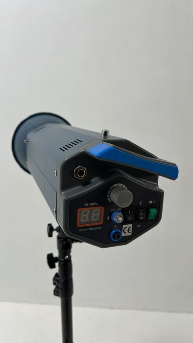 Студийный импульсный свет