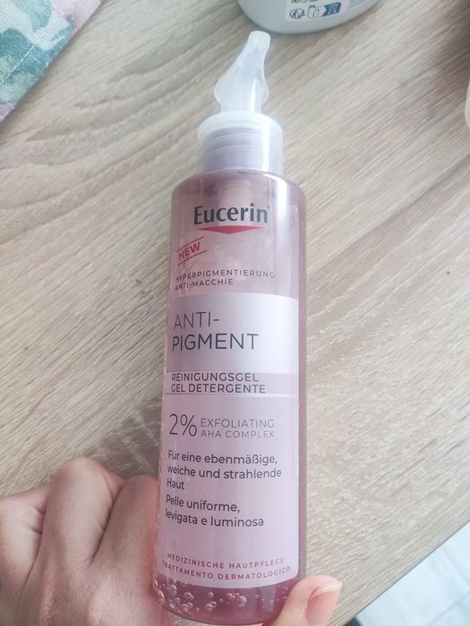 Euserin гел за почистване на пингментни петна