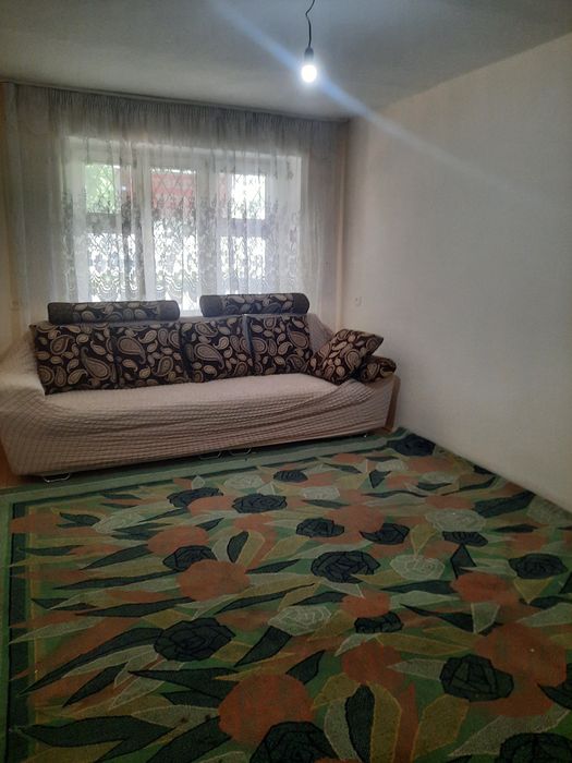 3 хоналини 1 хонаси 2 та студент кизга ижарага