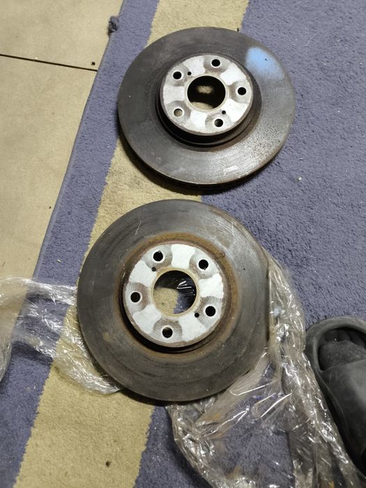 Передние тормозные диски Lexus RX300 оригинал