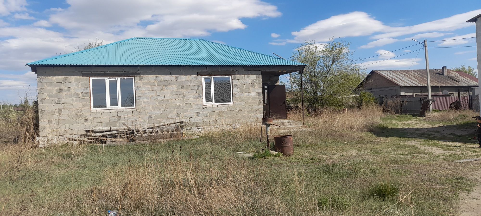 Продам дом 4 дачи рчдом с 45 школой почти готовый дом земля 12 соток д