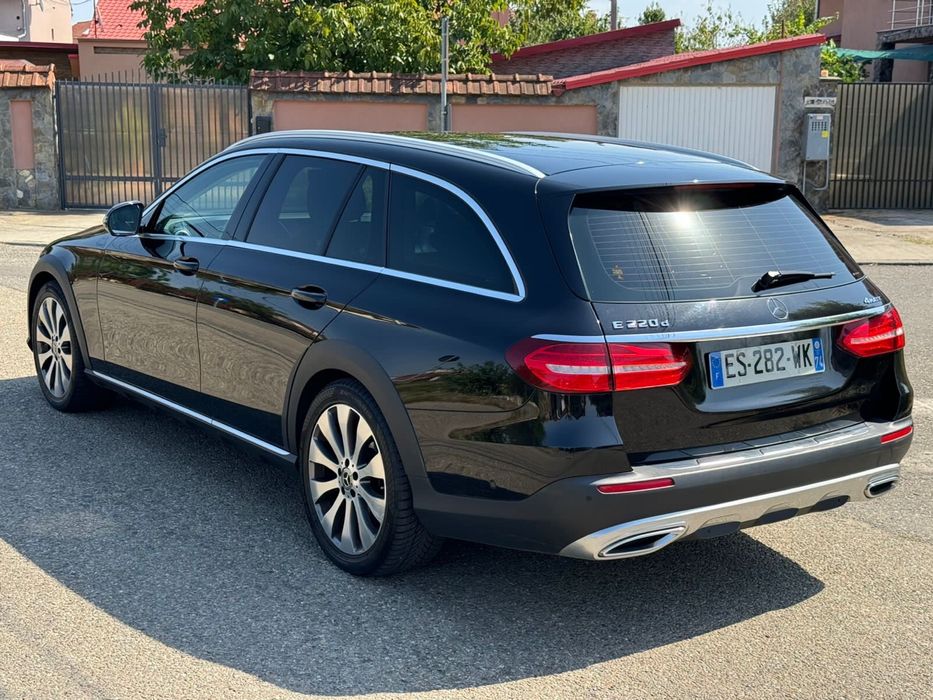 Mercedes-Benz E 220 d 4Matic T All-Terrain 9G-TRONIC Avantgarde