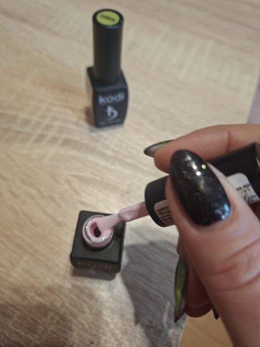 Гел.лакове. блускай, Cincinnati DNK,lukum