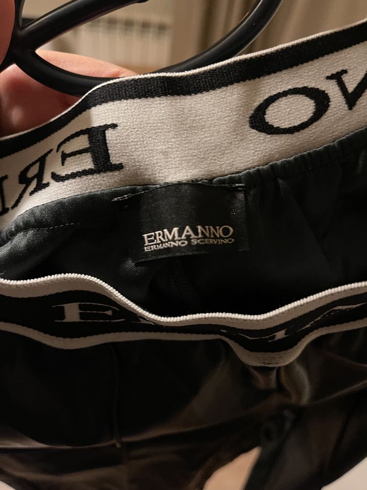 Кожен панталон Ermanno Scervino