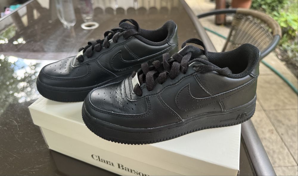 Vand adidasi Nike Air Foce