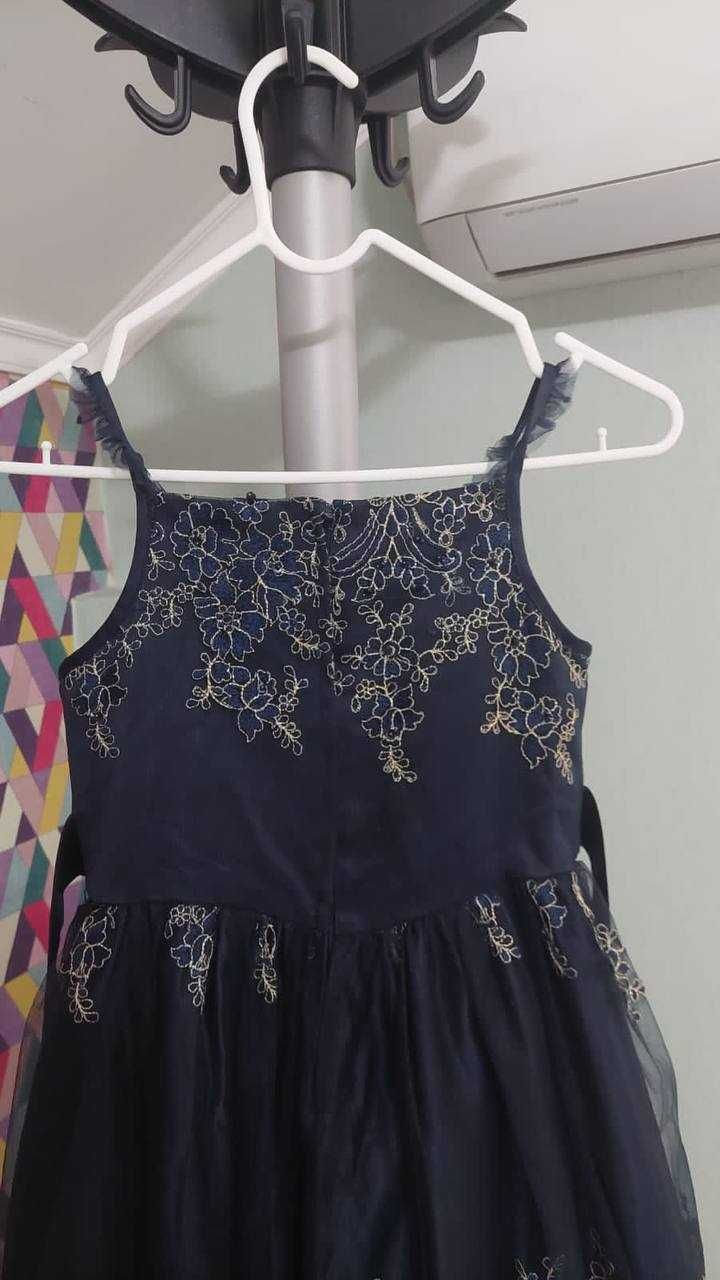 Нарядно платье с болеро на 7-8 лет темно-синего цвета