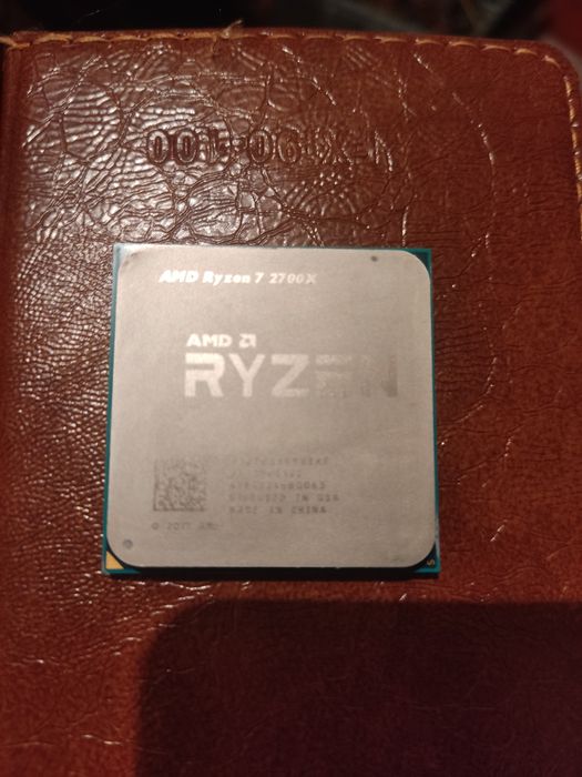 Процессор RYZEN 7 2700X