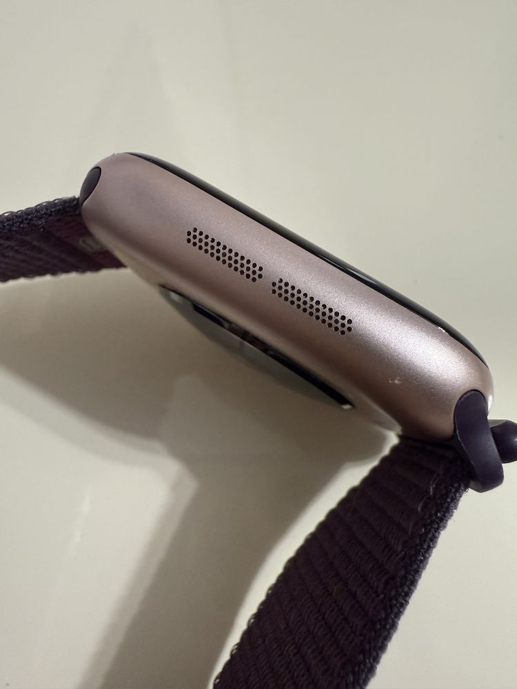 Пробавам Apple Watch Rose Gold 10 46 mm