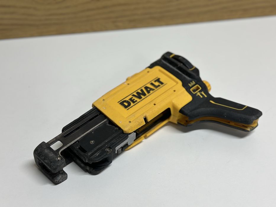 Adaptor DEWALT Magazie De Suruburi DCF6202 Stare buna