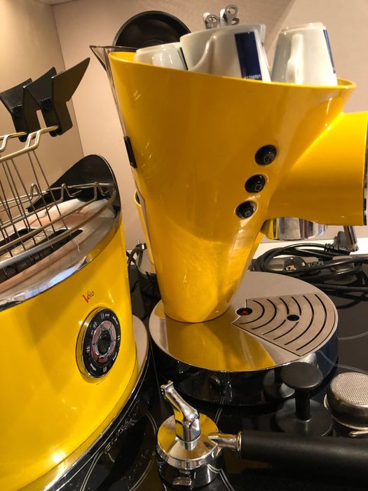 Дизайнерска кафемашина  BUGATTI DIVA