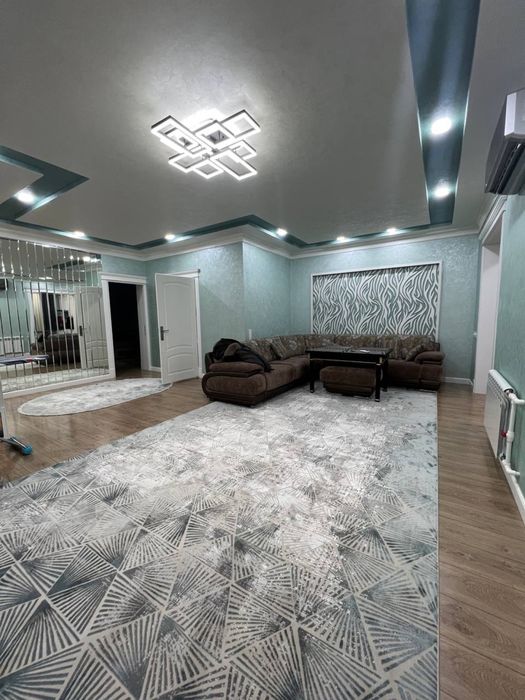 Аренда Парк Бобур 3 ком 2 этаж 4 этажка все ест фото реално срочно