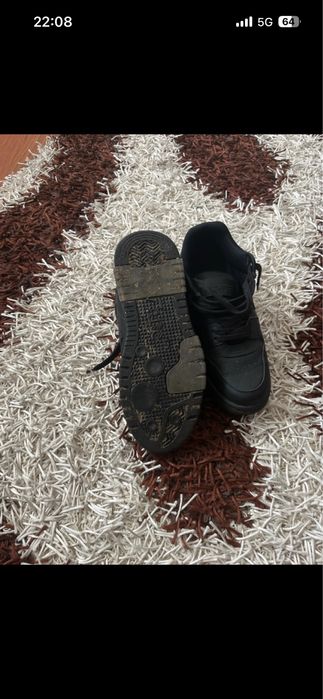 vand off whife out of office purtati de 2 odi