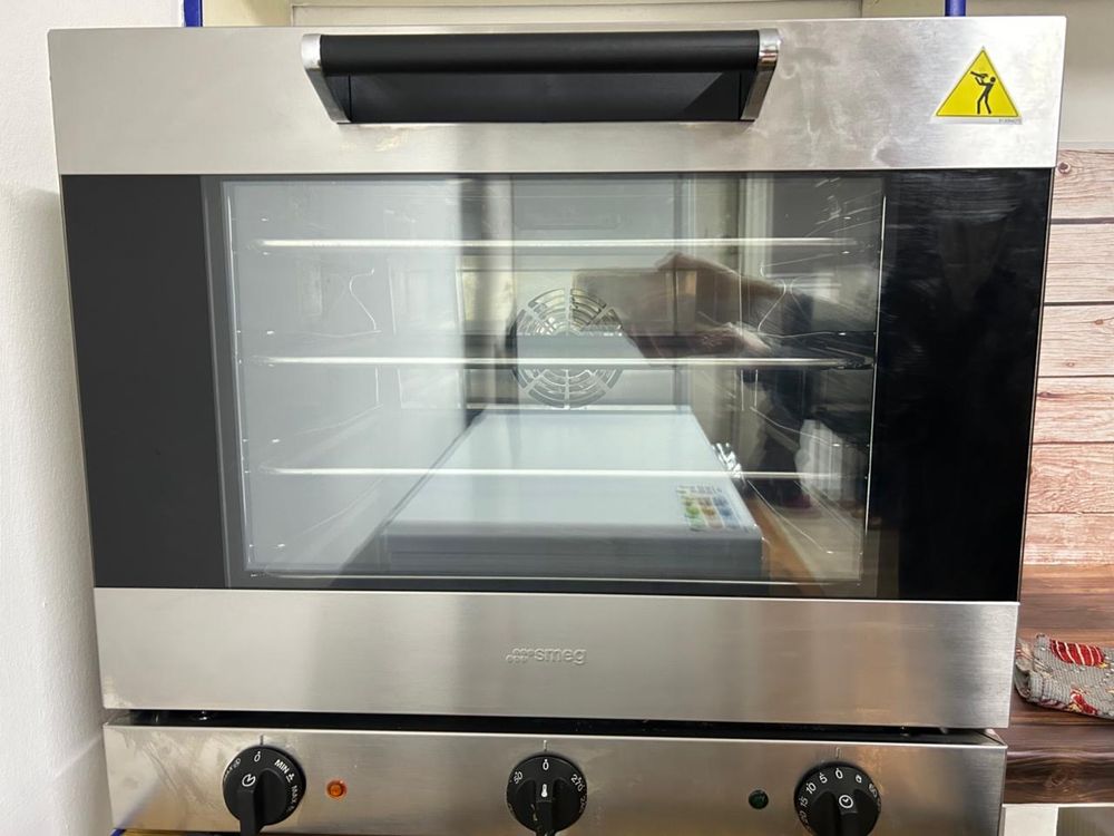 Продам духовую печь “Smeg”