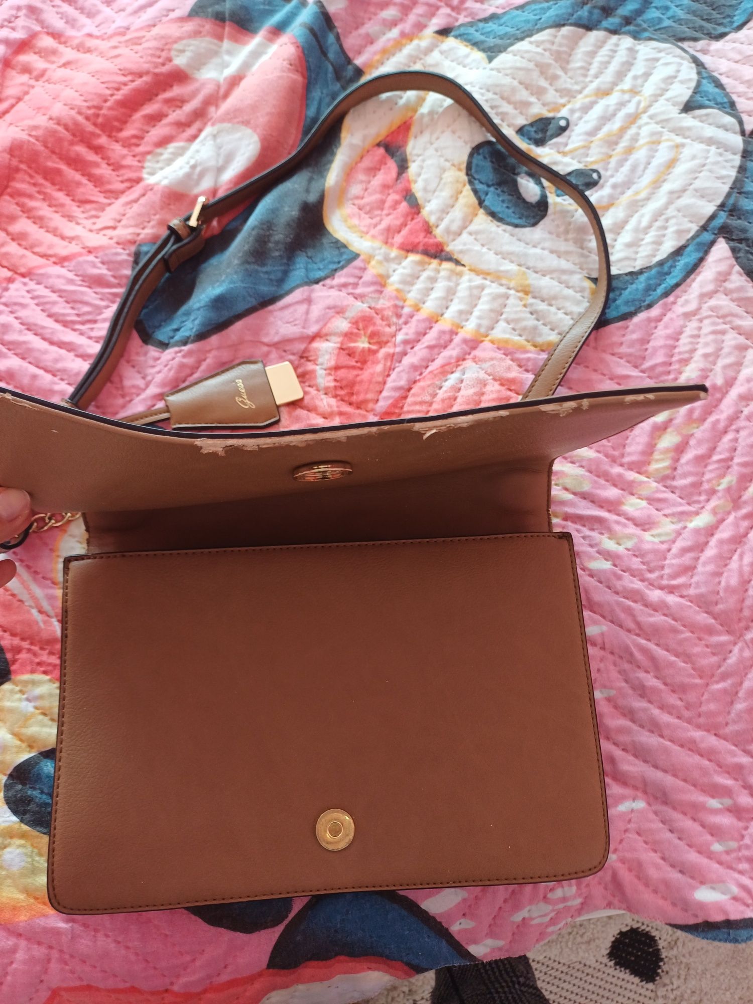 Дамска чанта Guess