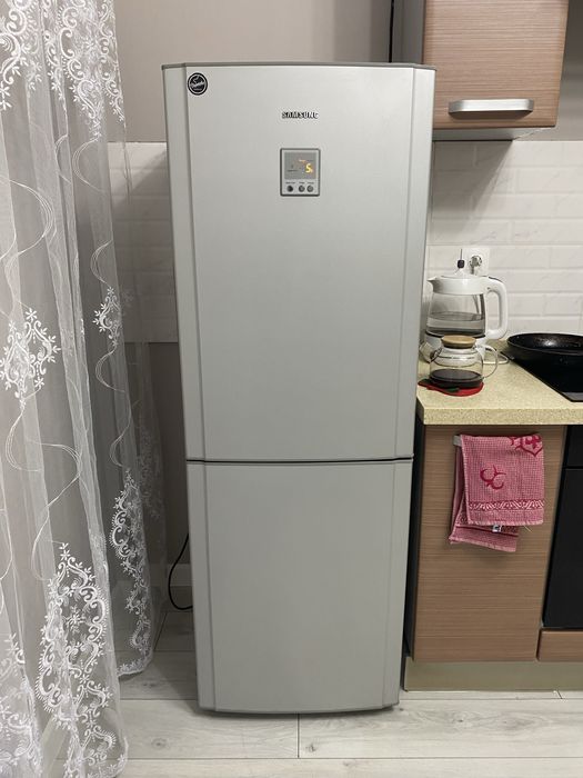 Продам холодильник Samsung
